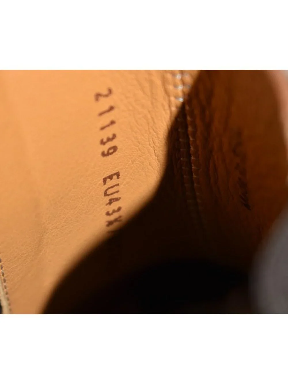 New! MAGNANNI Riley Smooth Leather Chelsea Boots Cognac Brown Size 10.5 M DD150A